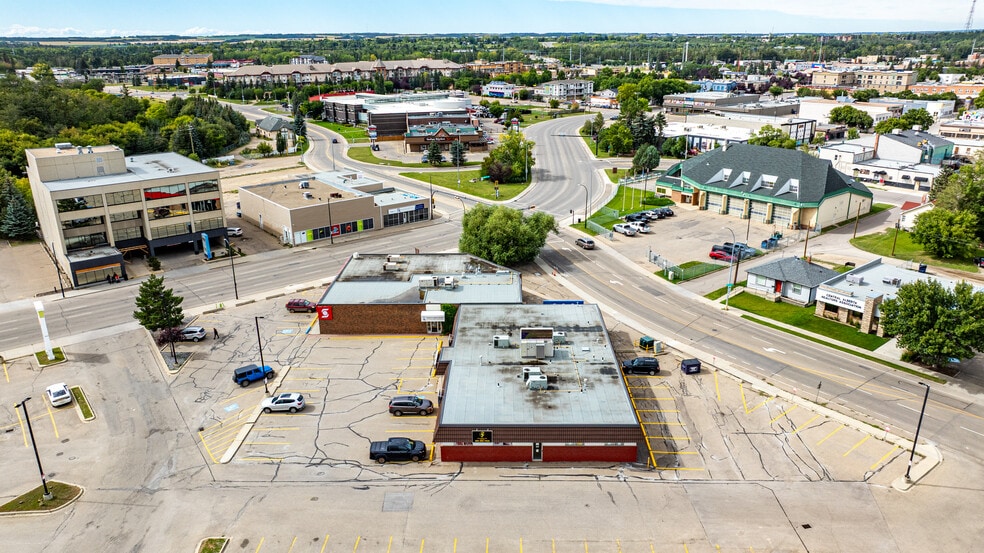 More Photos Of 4419 50 Ave, Red Deer Storefront Retail Office For Lease