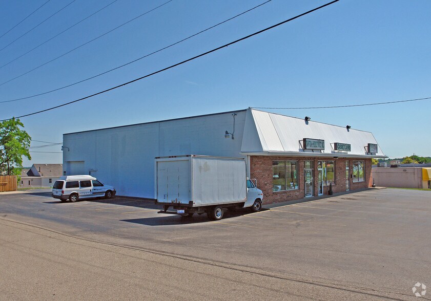 More Photos Of 3856-3860 Miamisburg Centerville Rd, Dayton Freestanding For Lease