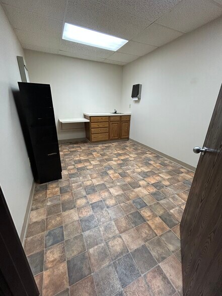 More Photos Of 673 E Cedar Ave, Gladwin Medical For Sale