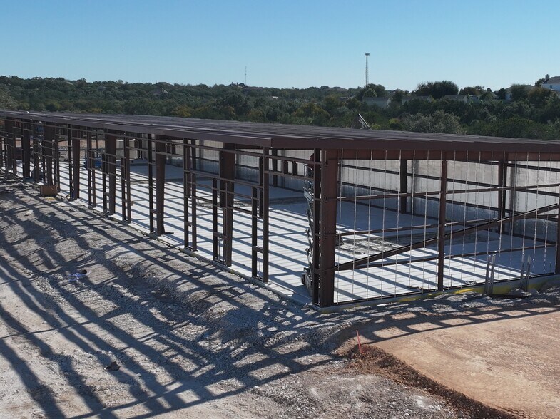 More Photos Of 1900 S Cranes Mill Rd, New Braunfels Unknown For Lease