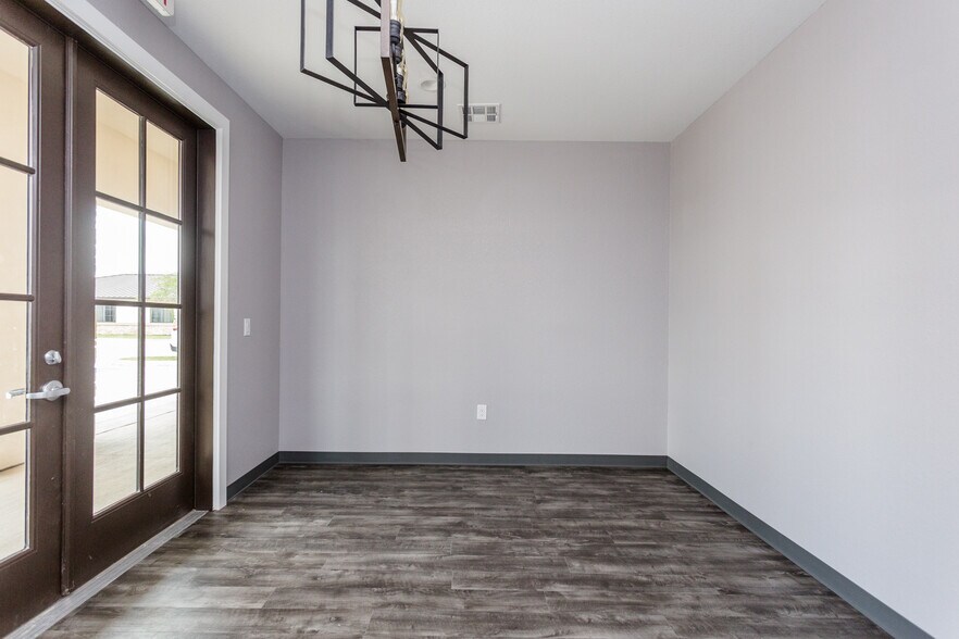 More Photos Of 800 Bonaventure Way, Sugar Land Unknown For Lease