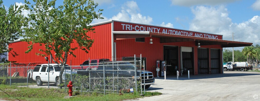 More Photos Of 3345 Okeechobee Rd, Fort Pierce Warehouse For Sale