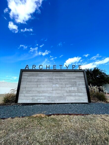 More Photos Of 3137 Irving Blvd, Dallas Unknown For Lease