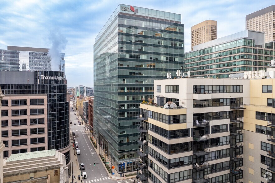 Primary Photo Of 550 W Adams St, Chicago Office For Lease