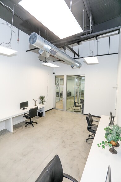 More Photos Of 525 Woodland Square Blvd, Conroe Coworking Space