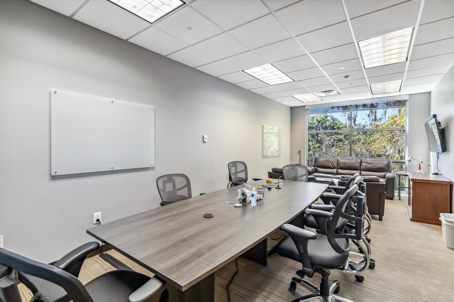 More Photos Of 11002 Lake Hart Dr, Orlando Religious Facility For Lease