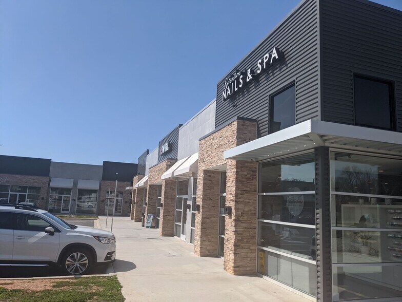 More Photos Of 4701 Monroe Rd, Charlotte Unknown For Lease