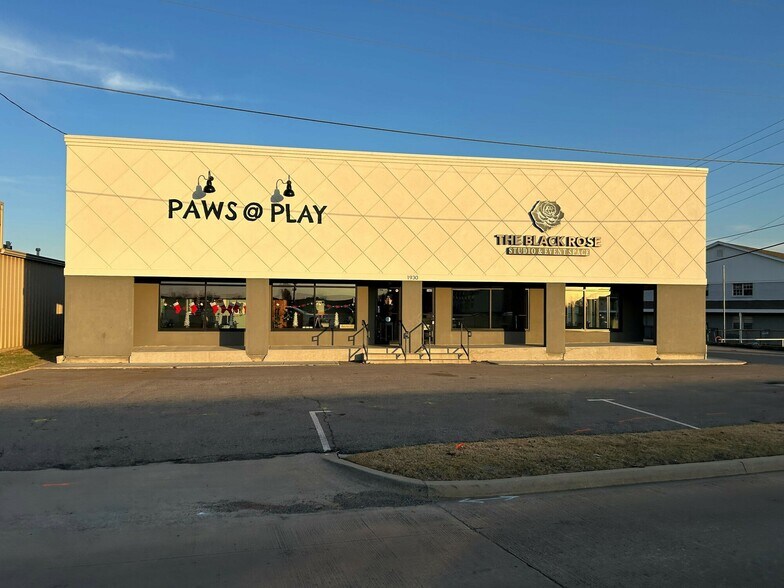 More Photos Of 1930 N Broadway St, Oklahoma City Office For Sale