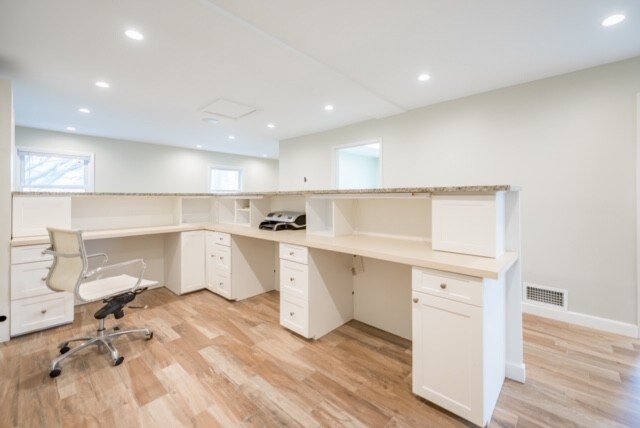Primary Photo Of 2276 S Merrick Ave, Merrick Medical For Lease