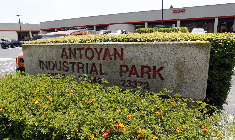 More Photos Of 23342 South Pointe Dr, Laguna Hills Flex For Lease