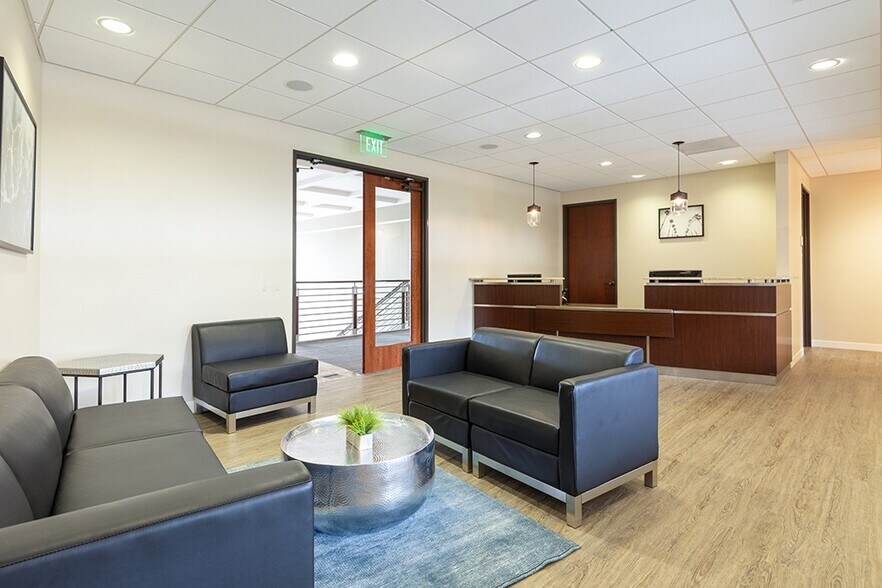 Primary Photo Of 2173 Salk Ave, Carlsbad Coworking Space