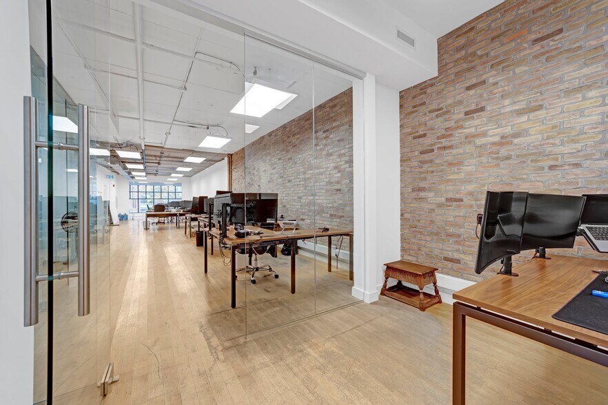 More Photos Of 21 Camden St, Toronto Office For Sale