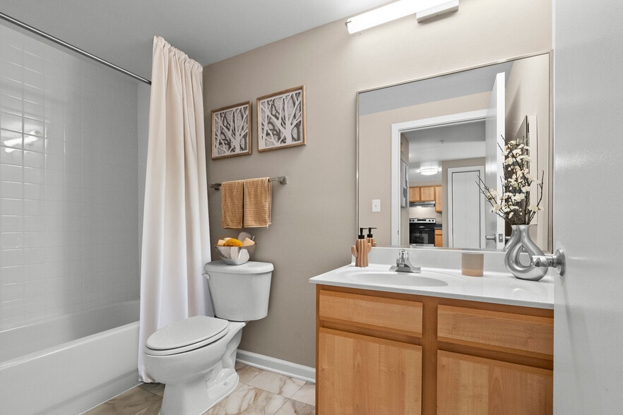 More Photos Of 1-49 N Howard St, Baltimore Unknown For Lease