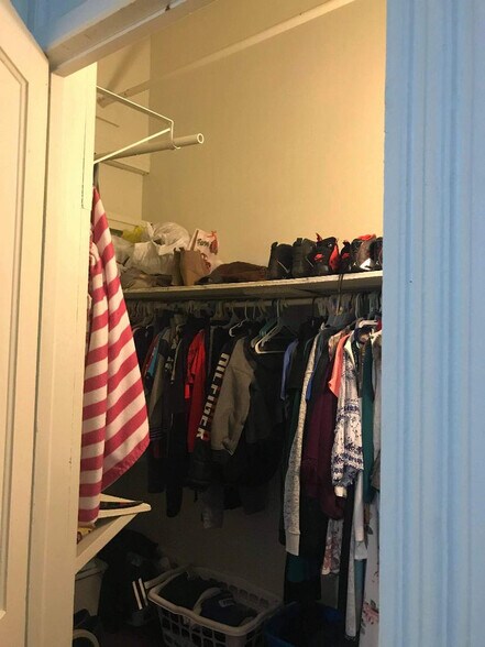 More Photos Of 415 Dewey St, Waycross Apartments For Sale