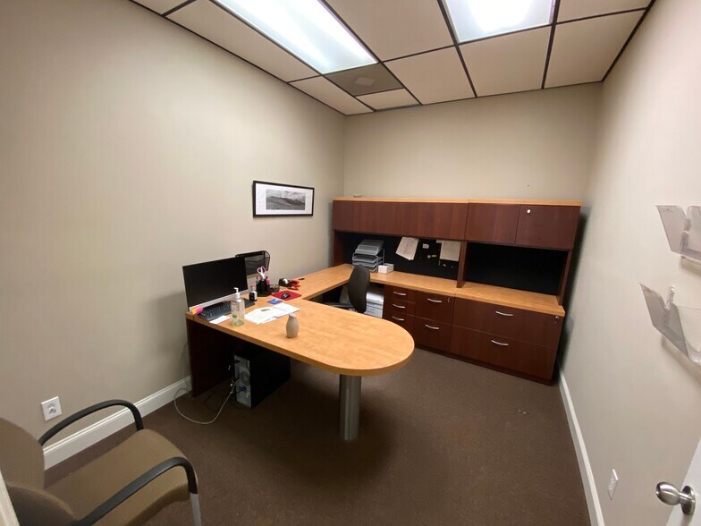 More Photos Of 200 Unionville Indian Trail Rd, Indian Trail Office For Sale