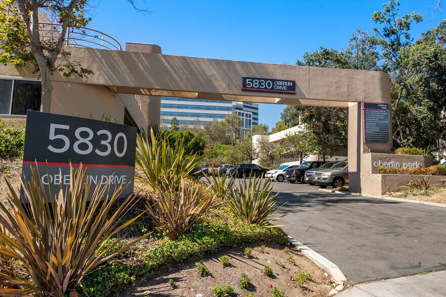 More Photos Of 5830 Oberlin Dr, San Diego Office For Sale