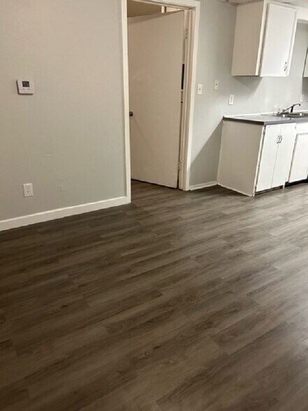 More Photos Of 1301 Pine St, Texarkana Apartments For Sale