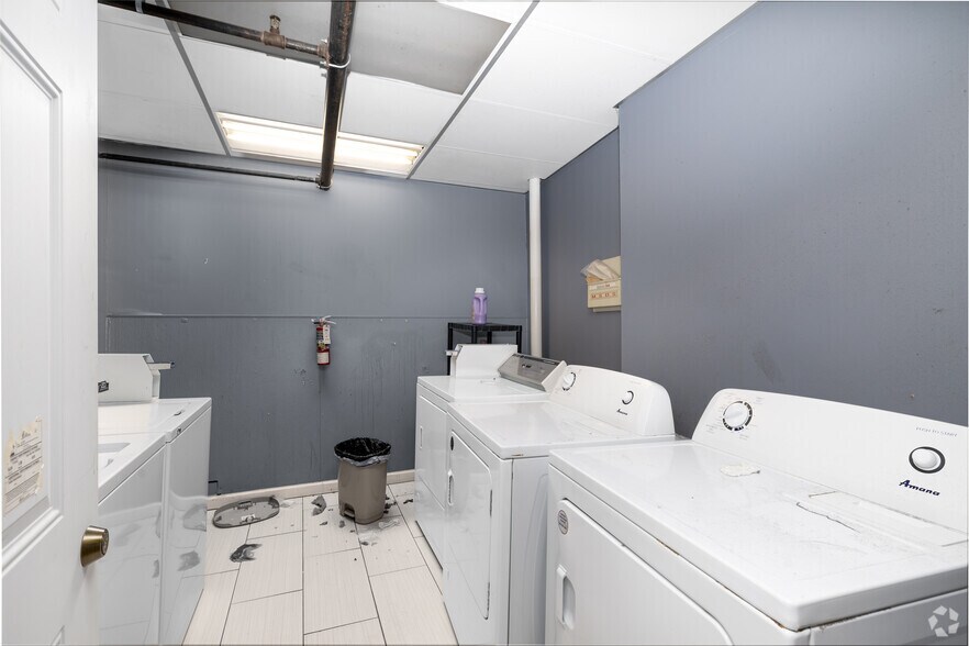 More Photos Of 40 Court St, Binghamton Apartments For Sale
