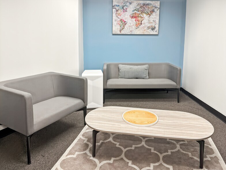 More Photos Of 1100 Poydras St, New Orleans Coworking Space