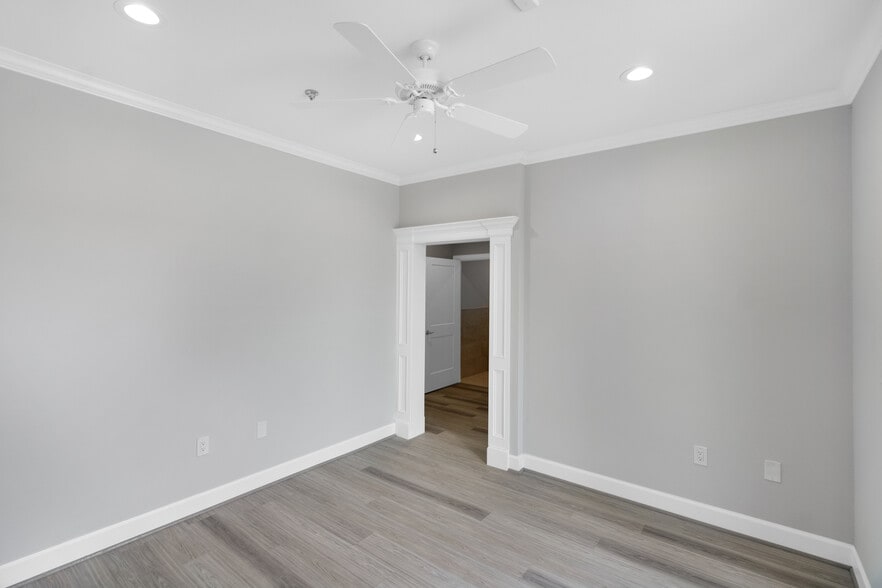 More Photos Of 7912 Preston Rd, Frisco General Retail For Lease