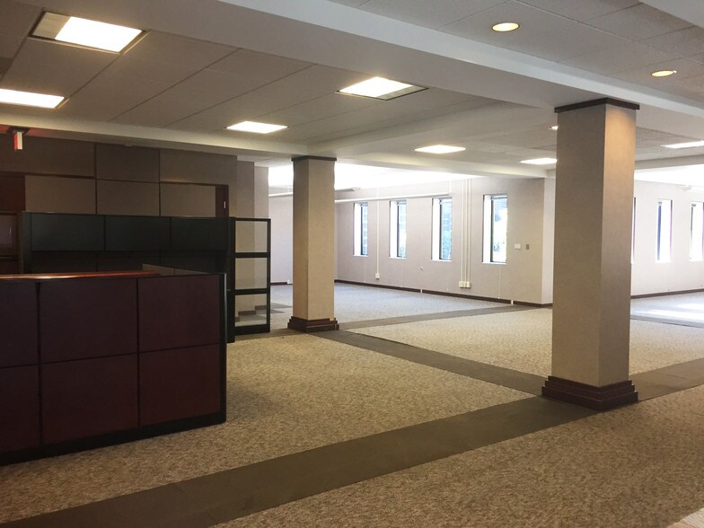 More Photos Of 23775 Commerce Park, Beachwood Office For Sale