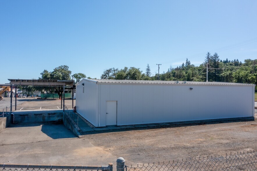 More Photos Of 1500 Grove St, Healdsburg Industrial For Lease