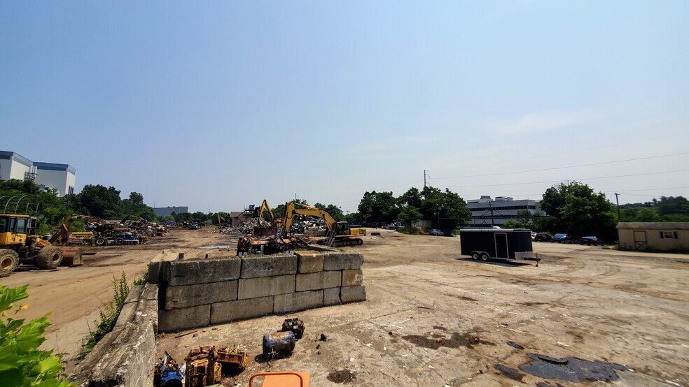 More Photos Of 407 Alan Wood Rd, Conshohocken Land For Lease