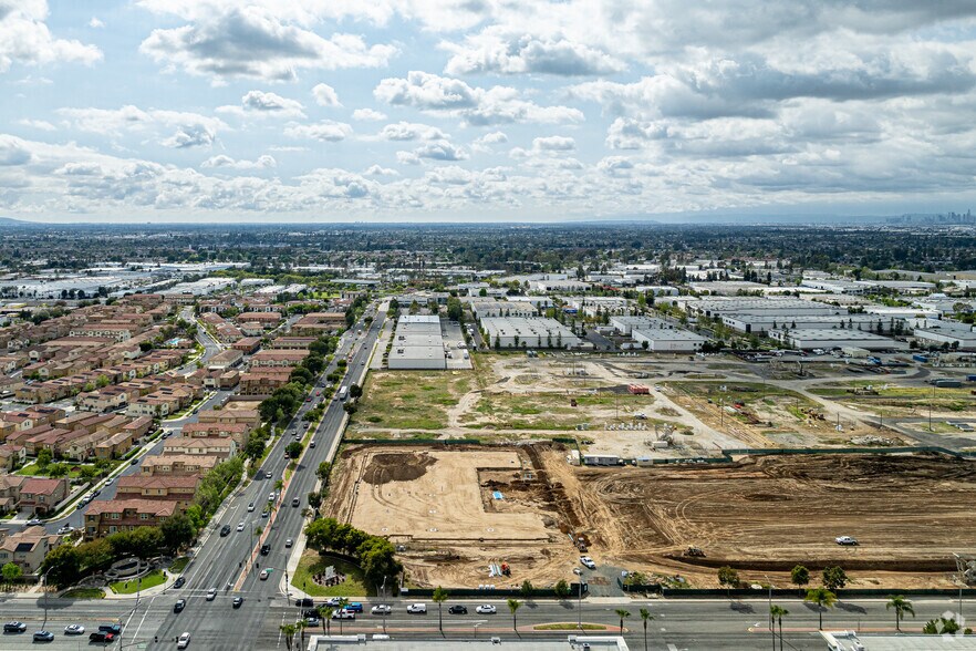 More Photos Of 12551 Telegraph Rd, Santa Fe Springs Unknown For Lease