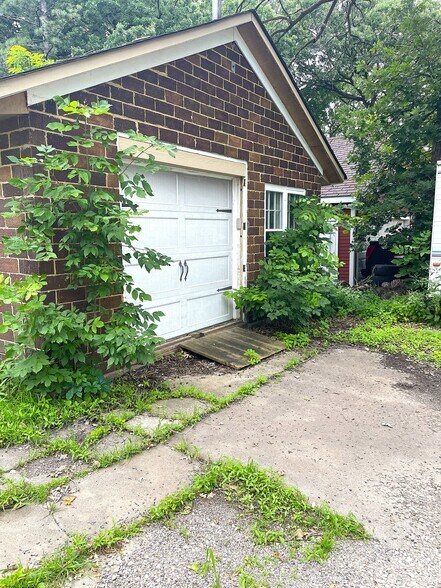 More Photos Of 514 Main St E, New Prague Apartments For Sale