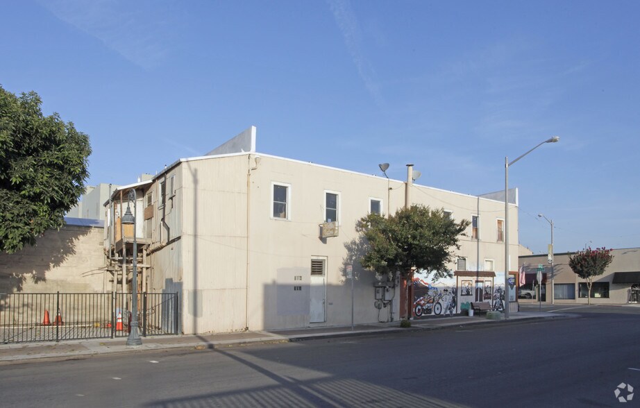 More Photos Of 201 5th St, Hollister Storefront Retail Residential For Sale