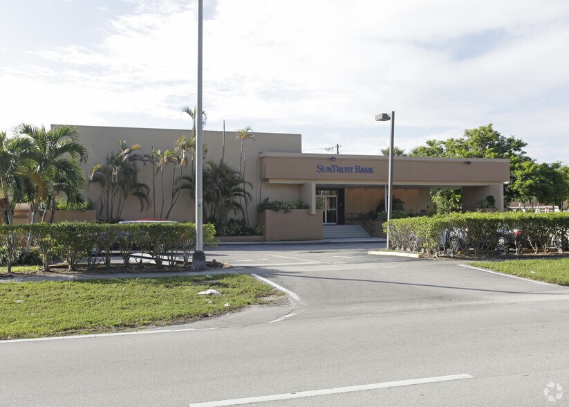 More Photos Of 8250 Miramar Pky, Miramar General Retail For Sale