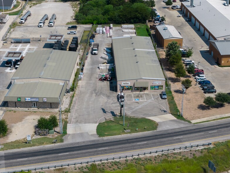 Primary Photo Of 4312 I 35 N Frontage rd, New Braunfels Distribution For Lease