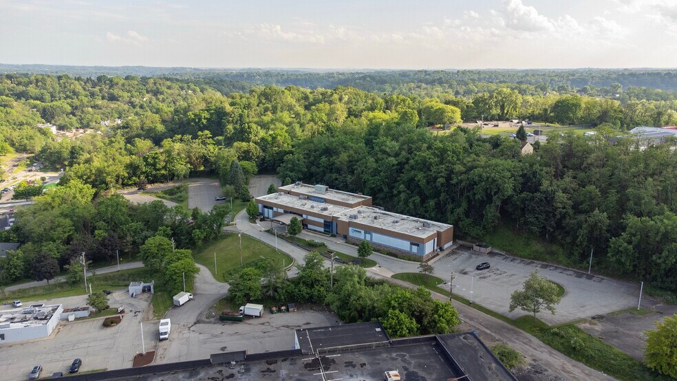 More Photos Of 310 Rodi Rd, Pittsburgh Medical For Sale