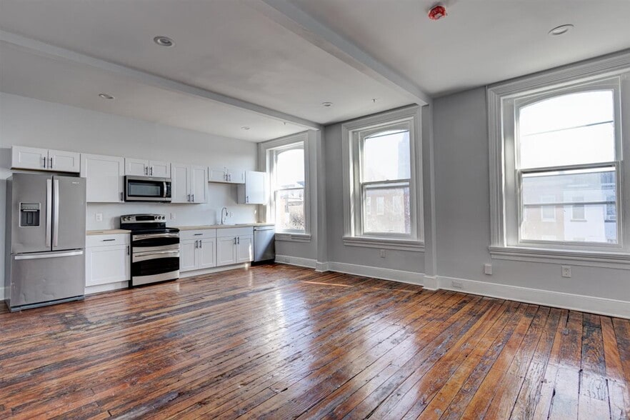 More Photos Of 2116 N Charles St, Baltimore Apartments For Sale