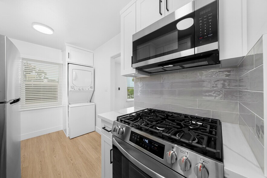 More Photos Of 1705-1715 Glenwood Dr, San Diego Apartments For Sale