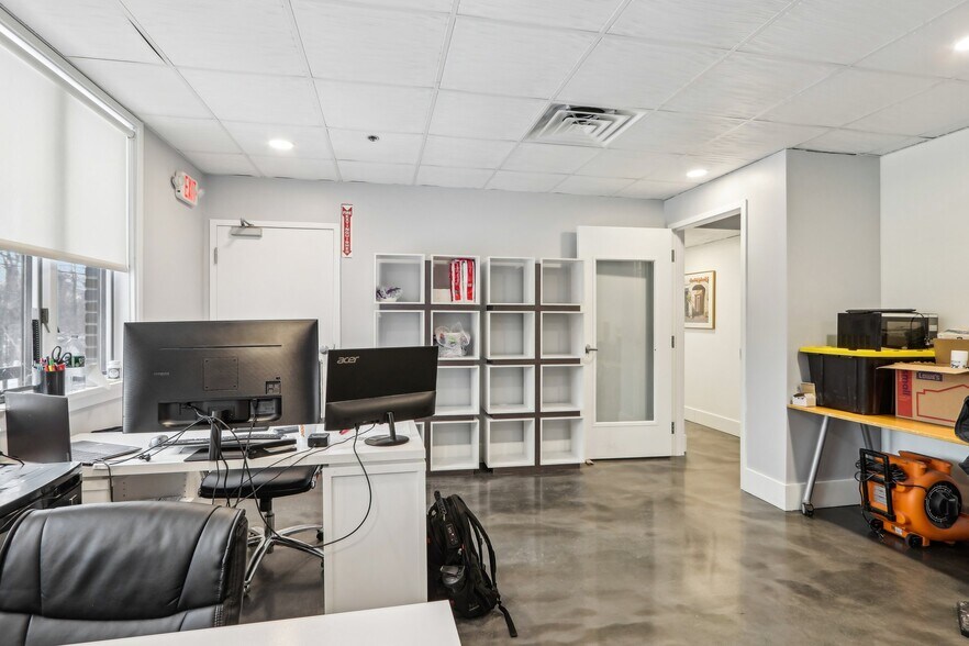 More Photos Of 100 Conifer Hill Dr, Danvers Office For Lease