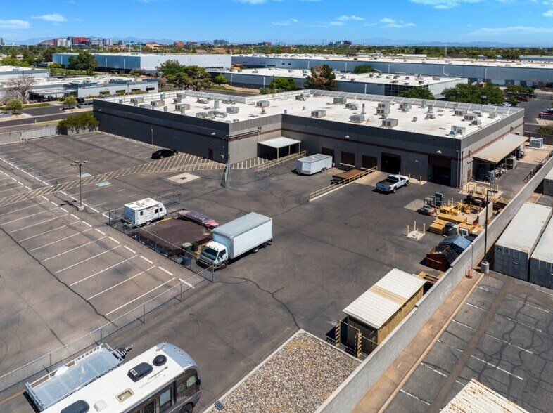 More Photos Of 2400 S Roosevelt St, Tempe Warehouse For Sale