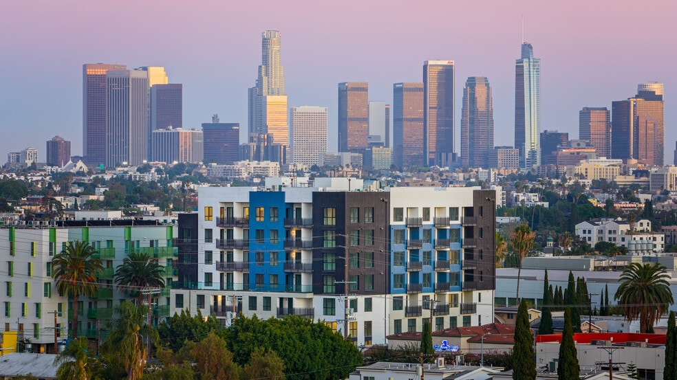 More Photos Of 4750 Santa Monica Blvd, Los Angeles Apartments For Lease