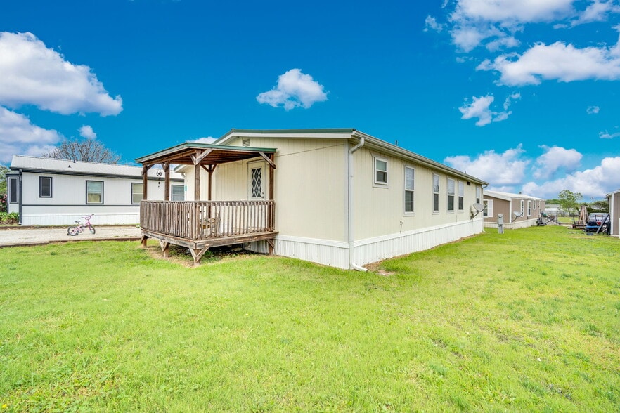 More Photos Of 4612 County Road 616, Alvarado Multifamily For Sale