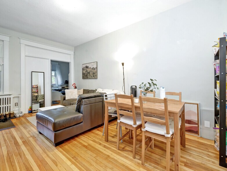 More Photos Of 342 Frank St, Ottawa Apartments For Sale