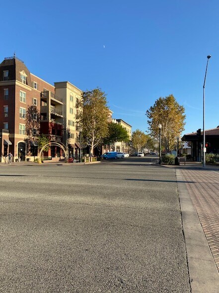 More Photos Of 24237 Main St, Santa Clarita Medical For Sale