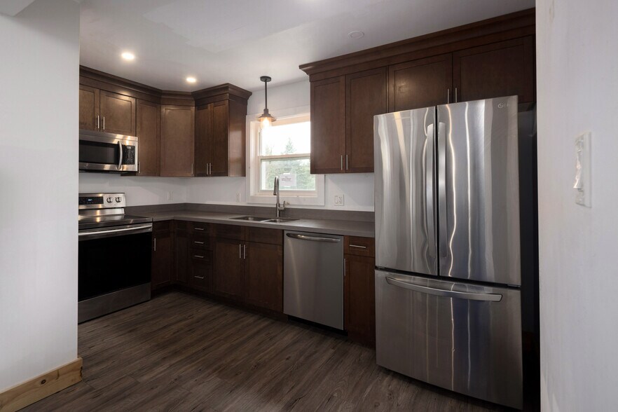 More Photos Of 210 Arlberg Cres, Blue Mountains Specialty For Sale