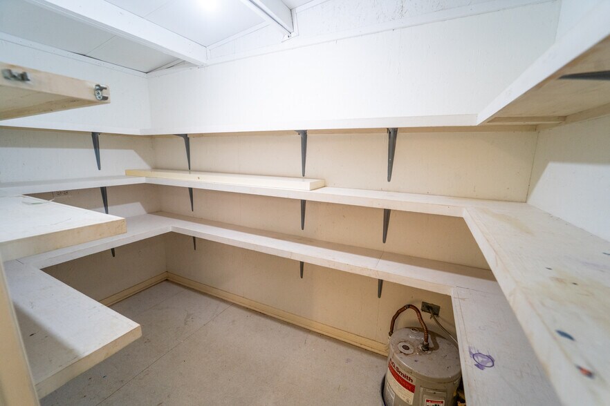 More Photos Of 105 Ward St, Cuero Daycare Center For Sale