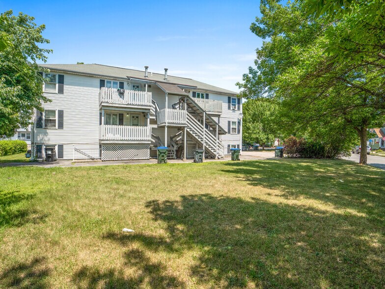 26 Coggeshall St, Providence, RI 02908 Apartments For Sale