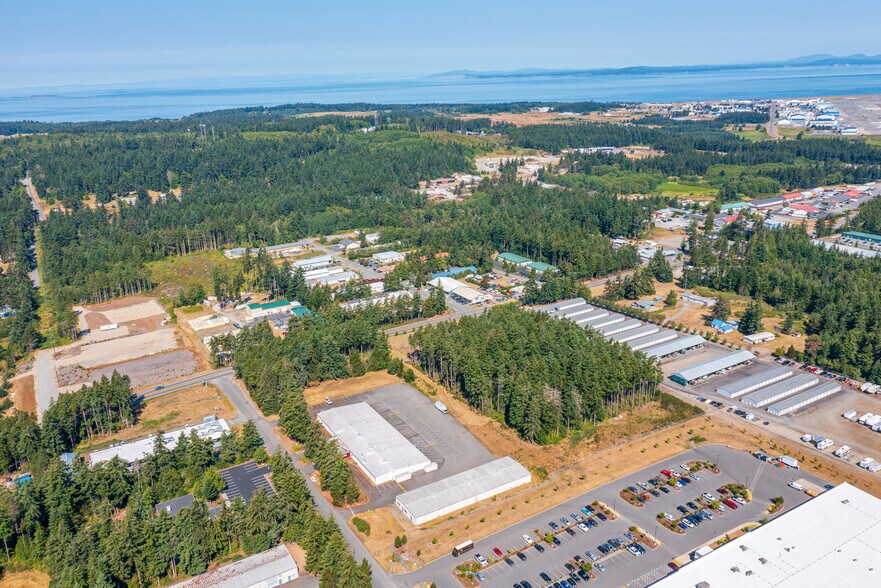 More Photos Of 970 NE 21st Ct, Oak Harbor Manufacturing For Lease