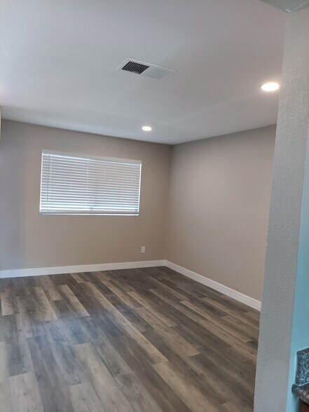 More Photos Of 1680-1695 Ellen Ave, Merced Apartments For Sale