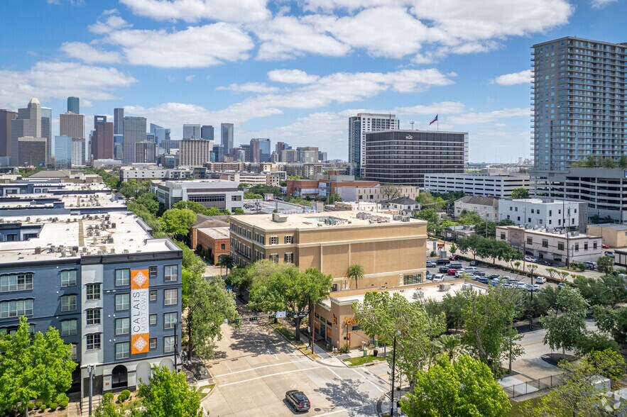More Photos Of 3415 Louisiana St, Houston Storefront For Lease