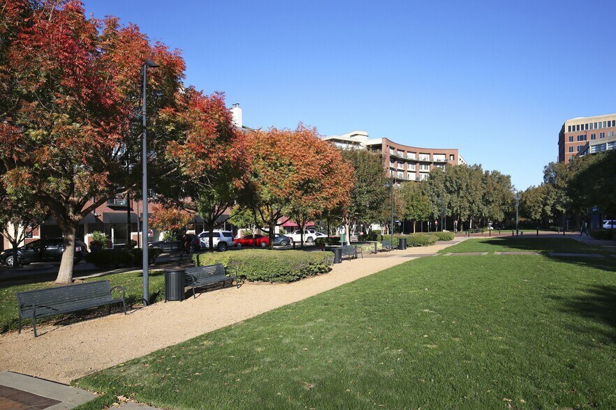 More Photos Of 5009 Addison Cir, Addison Apartments For Lease