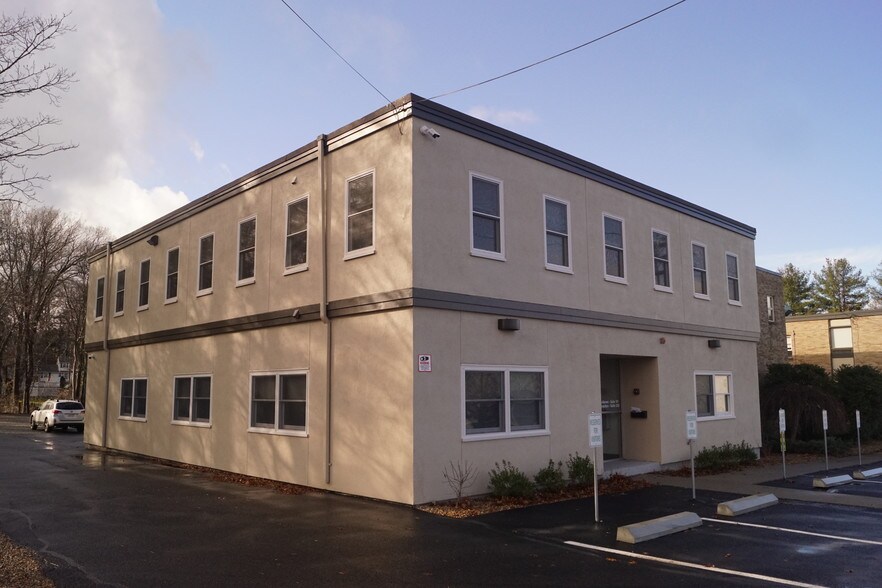 Primary Photo Of 100 Access Rd, Norwood Office For Lease
