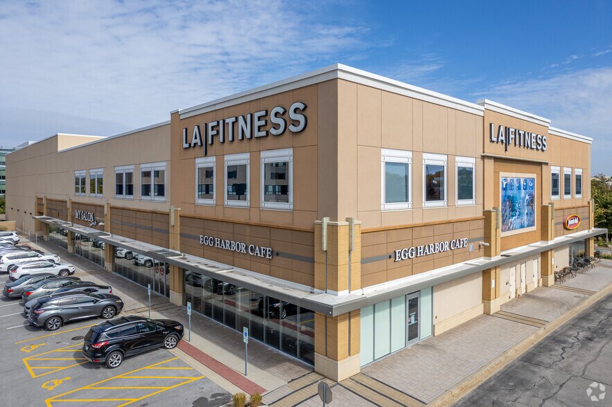 Primary Photo Of 2030 York Rd, Oak Brook Health Club For Lease